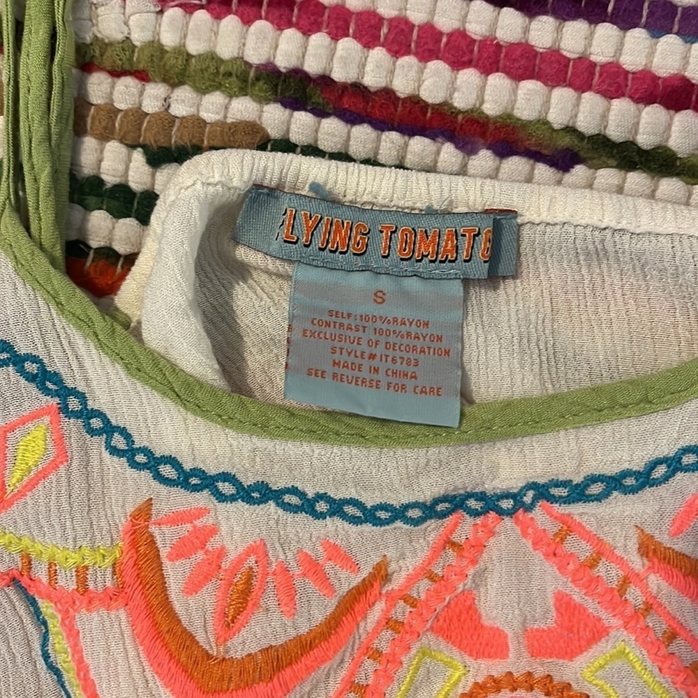 Small Flying Tomato White Aztec Pattern Boho Crop… - image 5